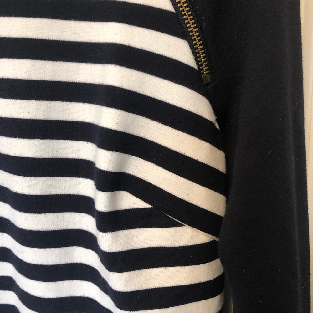 😎3/$10 Michael Kors striped dress - Picture 5 of 15